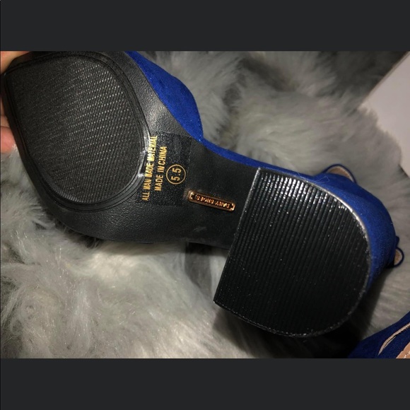 Blue Heels - Picture 2 of 5